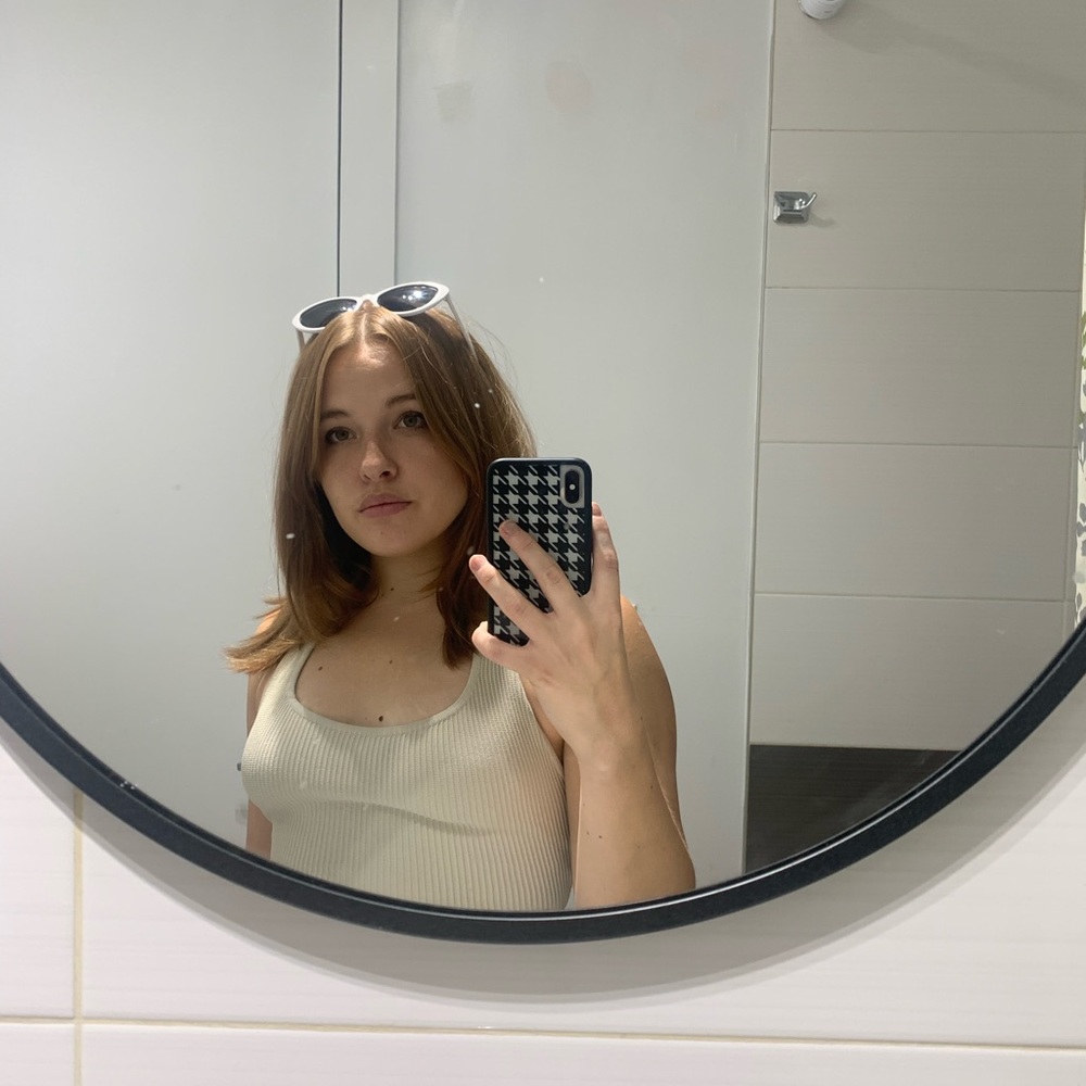 Meet your Posher, Erica